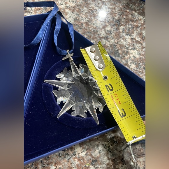 Swarovski 2002 ornament New in box (box says 2003) BUNDLE AND SAVE - Picture 3 of 3